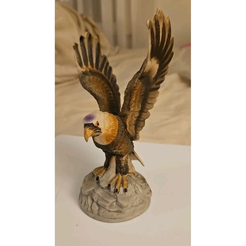 Vintage Royal Crown Bisque Bald Eagle / #8/82 /  (471)